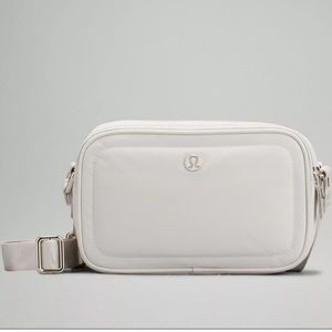 New lululemon camera bag, vapor